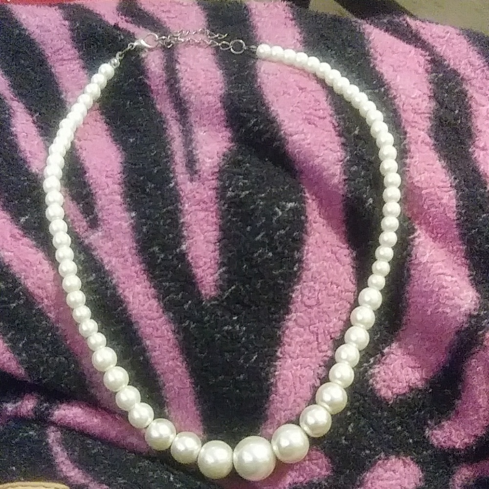 Pearl necklace